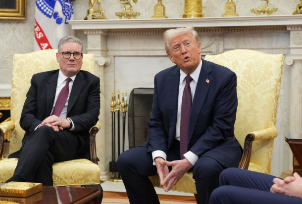 Трамп дав зрозуміти Великій Британії, що готовий застосувати проти Лондона військову силу 